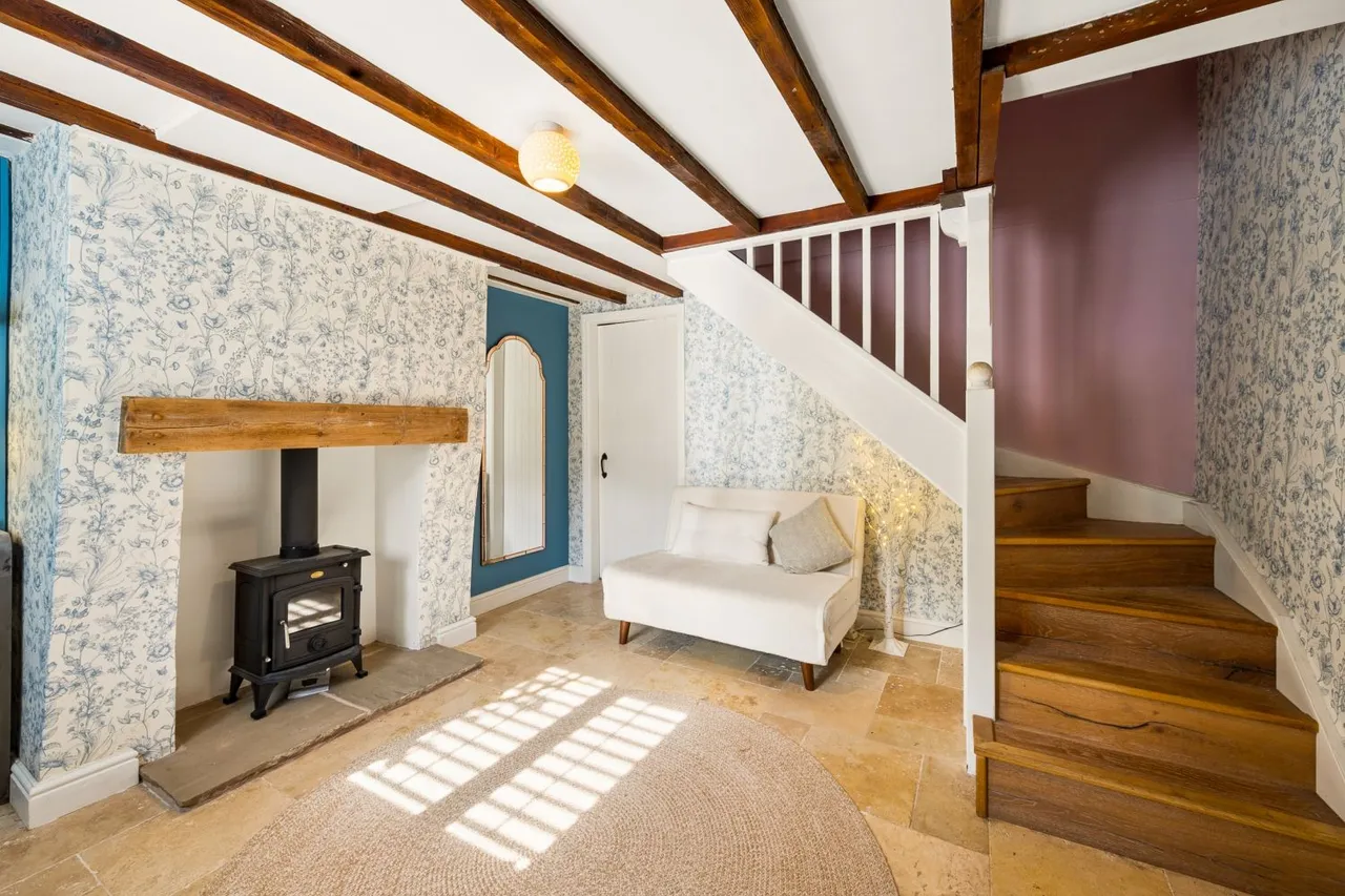 Moss Lane, ST5, photo 3