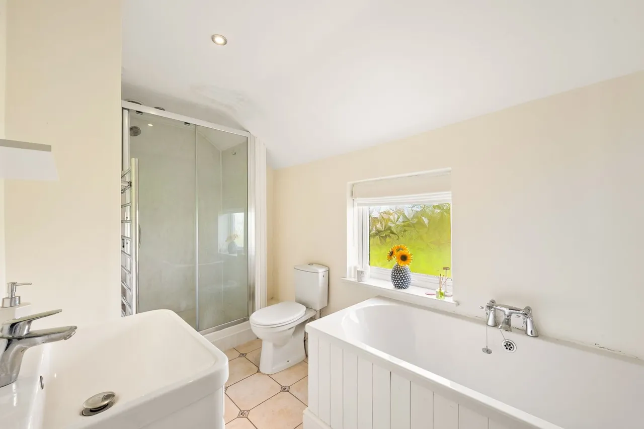 Moss Lane, ST5, photo 21