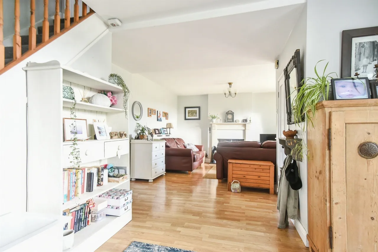 North Street, Calne, SN11, photo 4