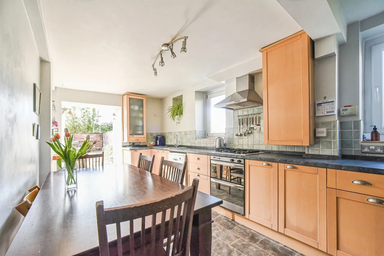 North Street, Calne, SN11, photo 8