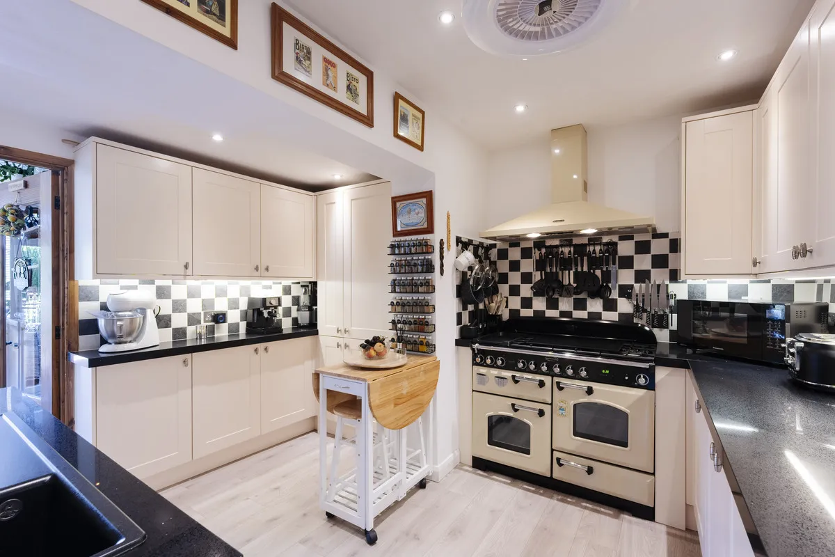 All Saints Close, Brentwood, CM15, photo 2