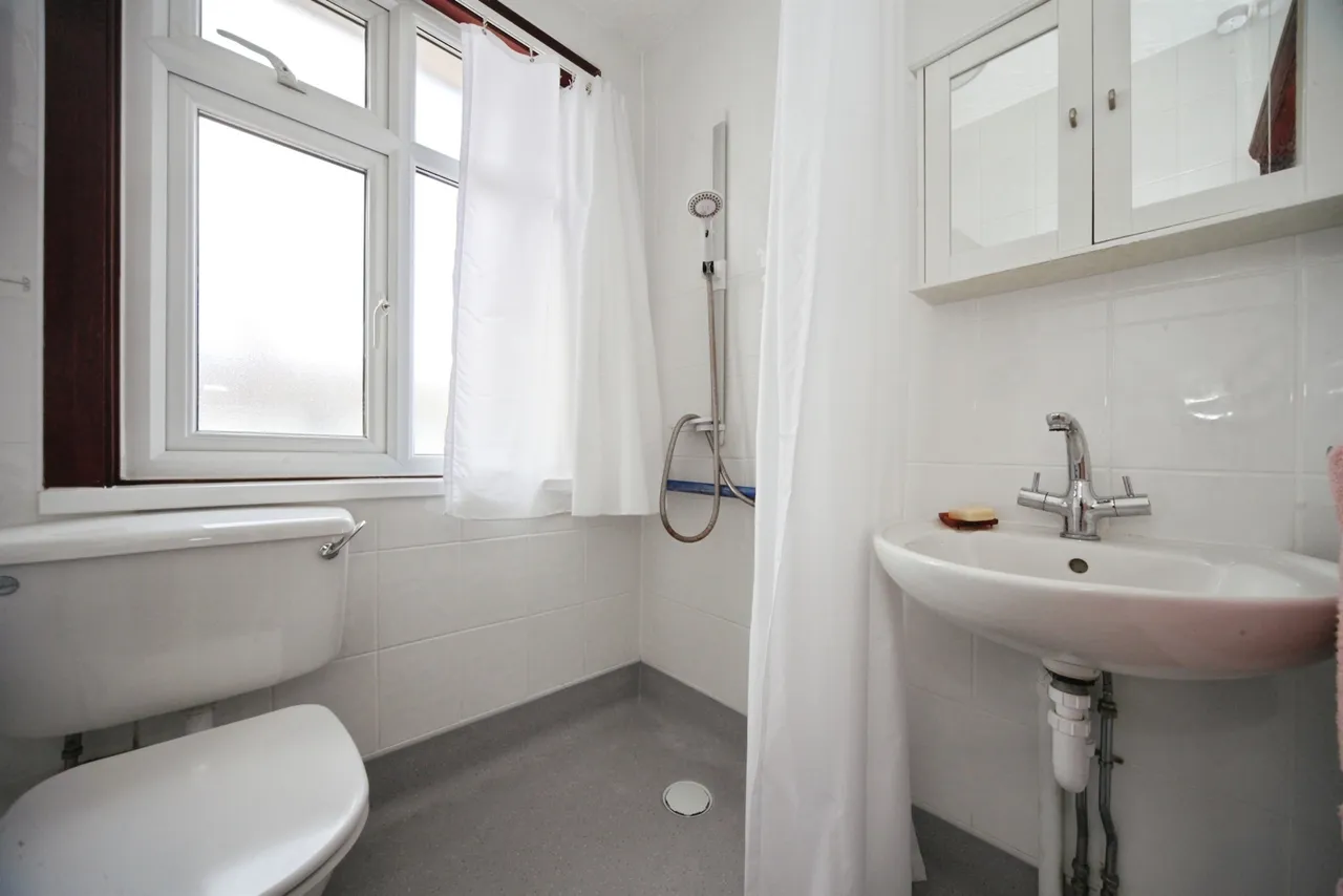 Overstone Road, Luton, photo 10