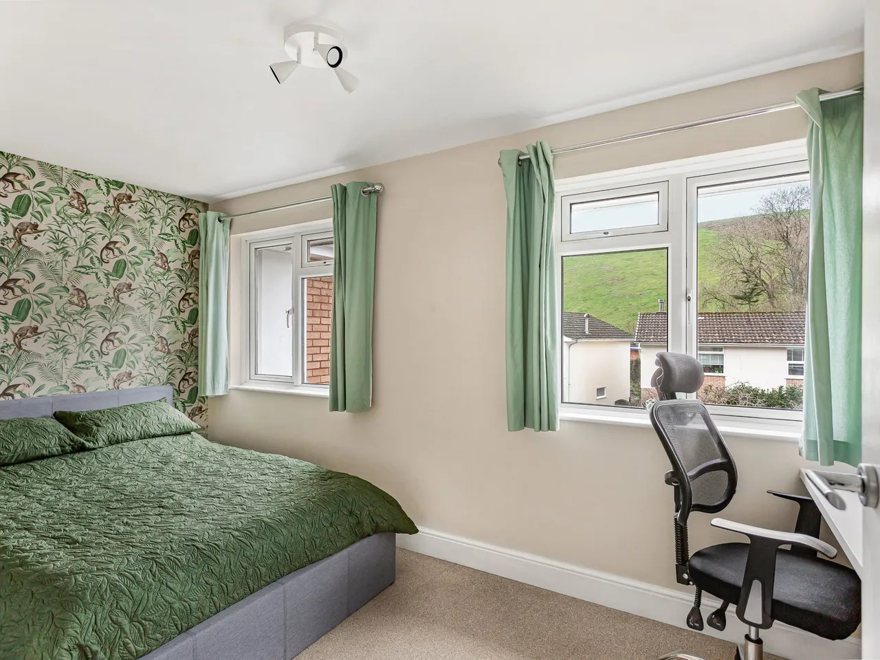 Hazel Avenue, Braunton, photo 16