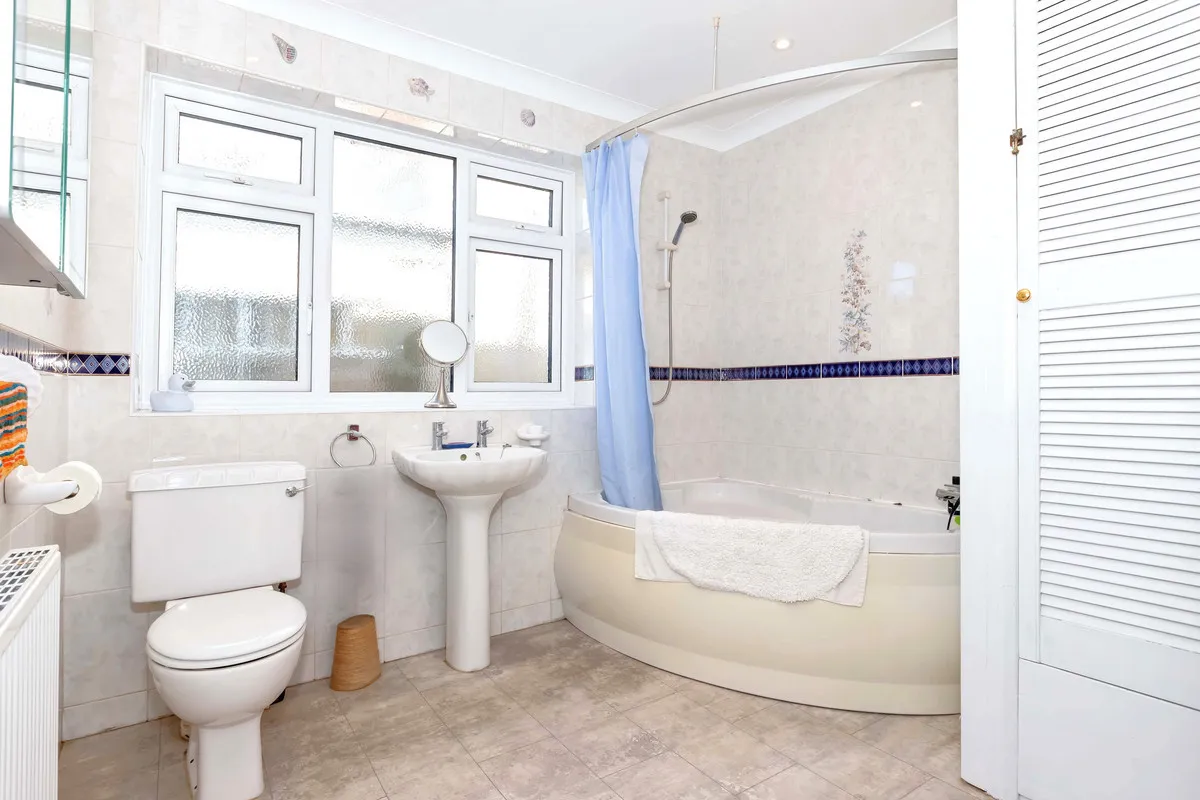 Worthing, BN12, photo 13