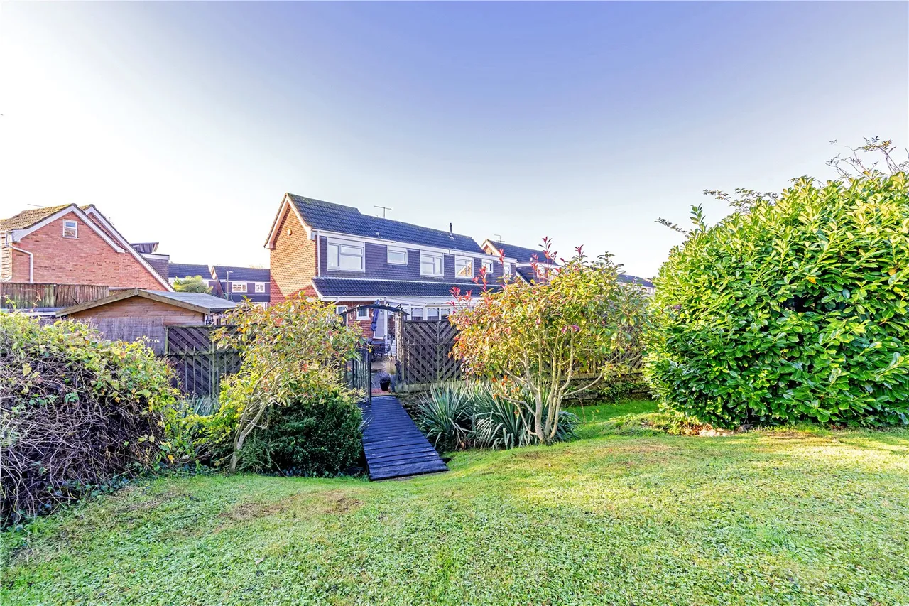 Wordsworth Road, Hampton, TW12 1ER, photo 9
