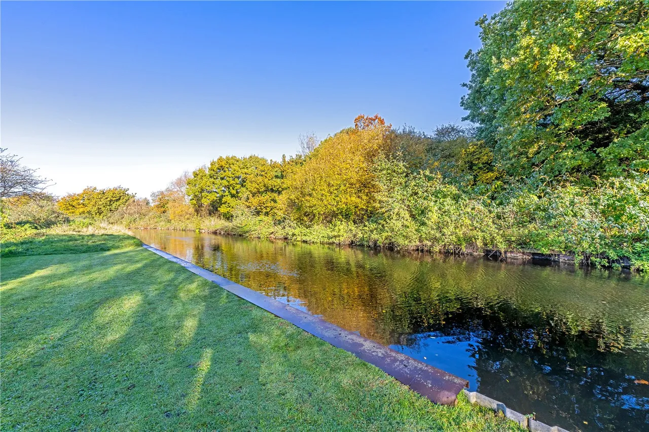 Wordsworth Road, Hampton, TW12 1ER, photo 10