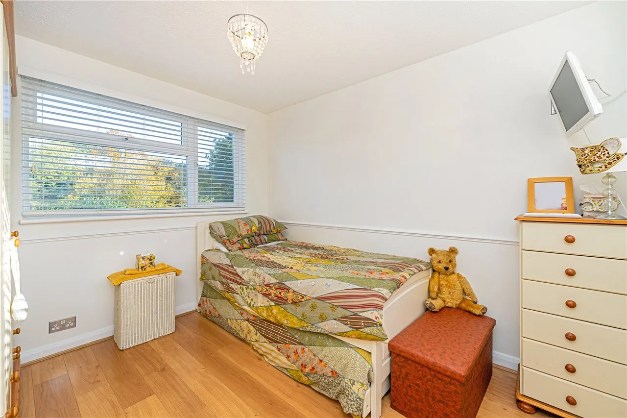 Wordsworth Road, Hampton, TW12 1ER, photo 6