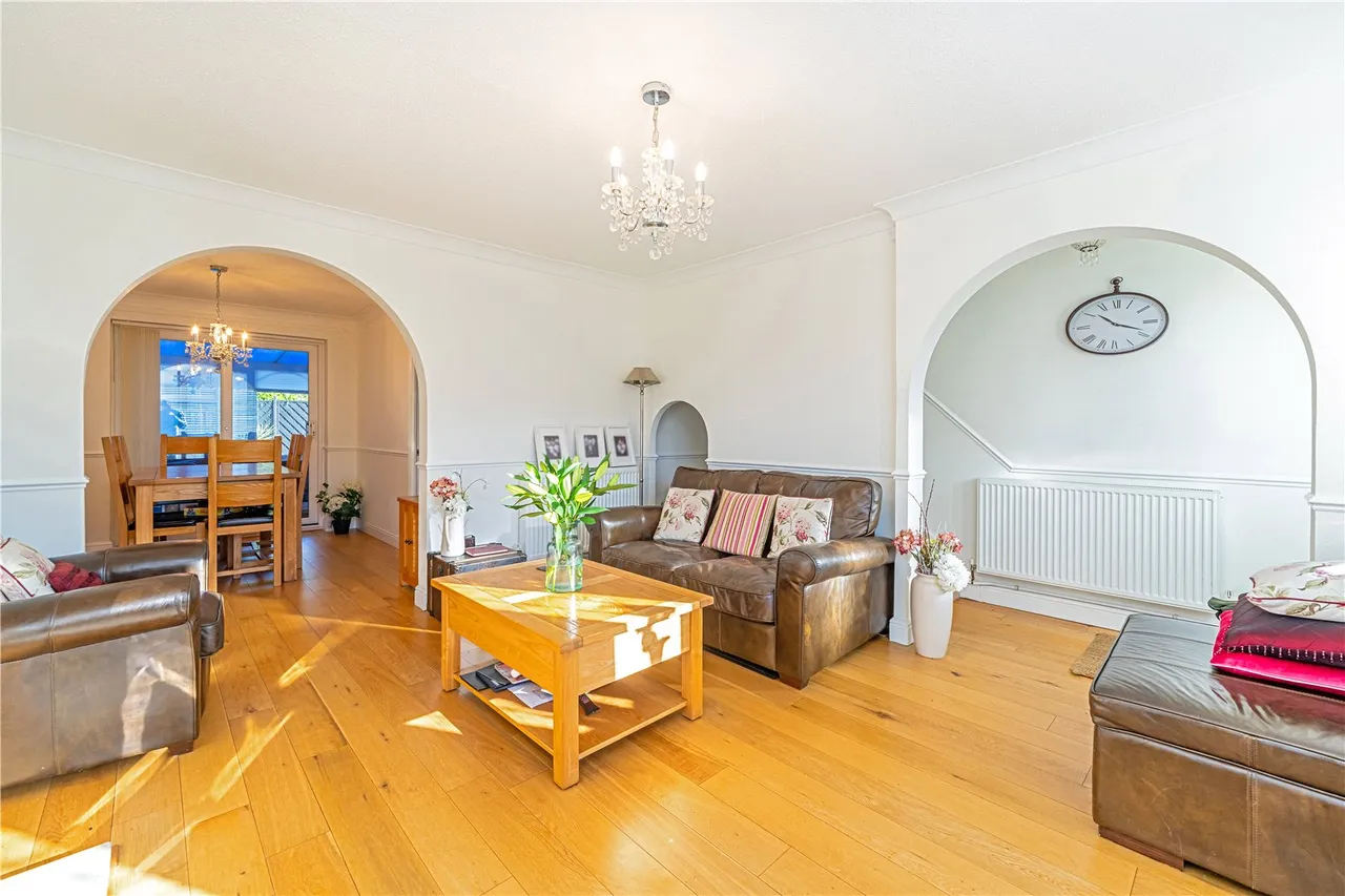 Wordsworth Road, Hampton, TW12 1ER, photo 2