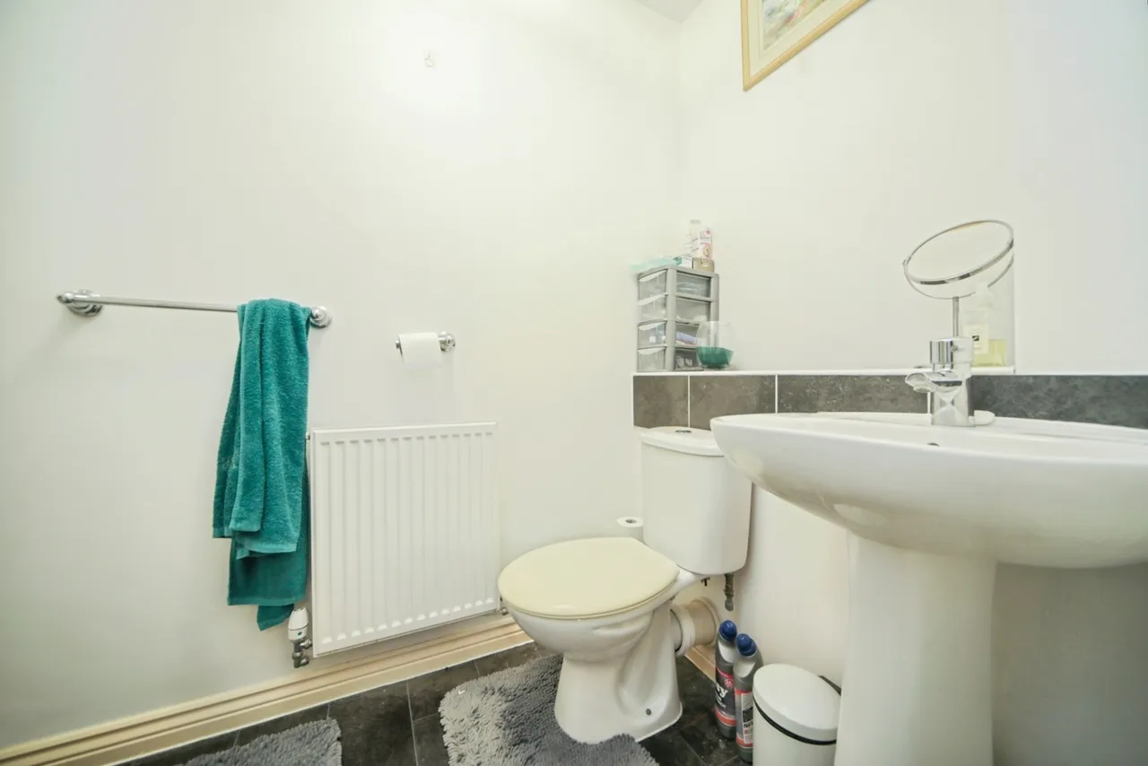 Lancaster Avenue, Carbrooke, Thetford, Norfolk, IP25, photo 13