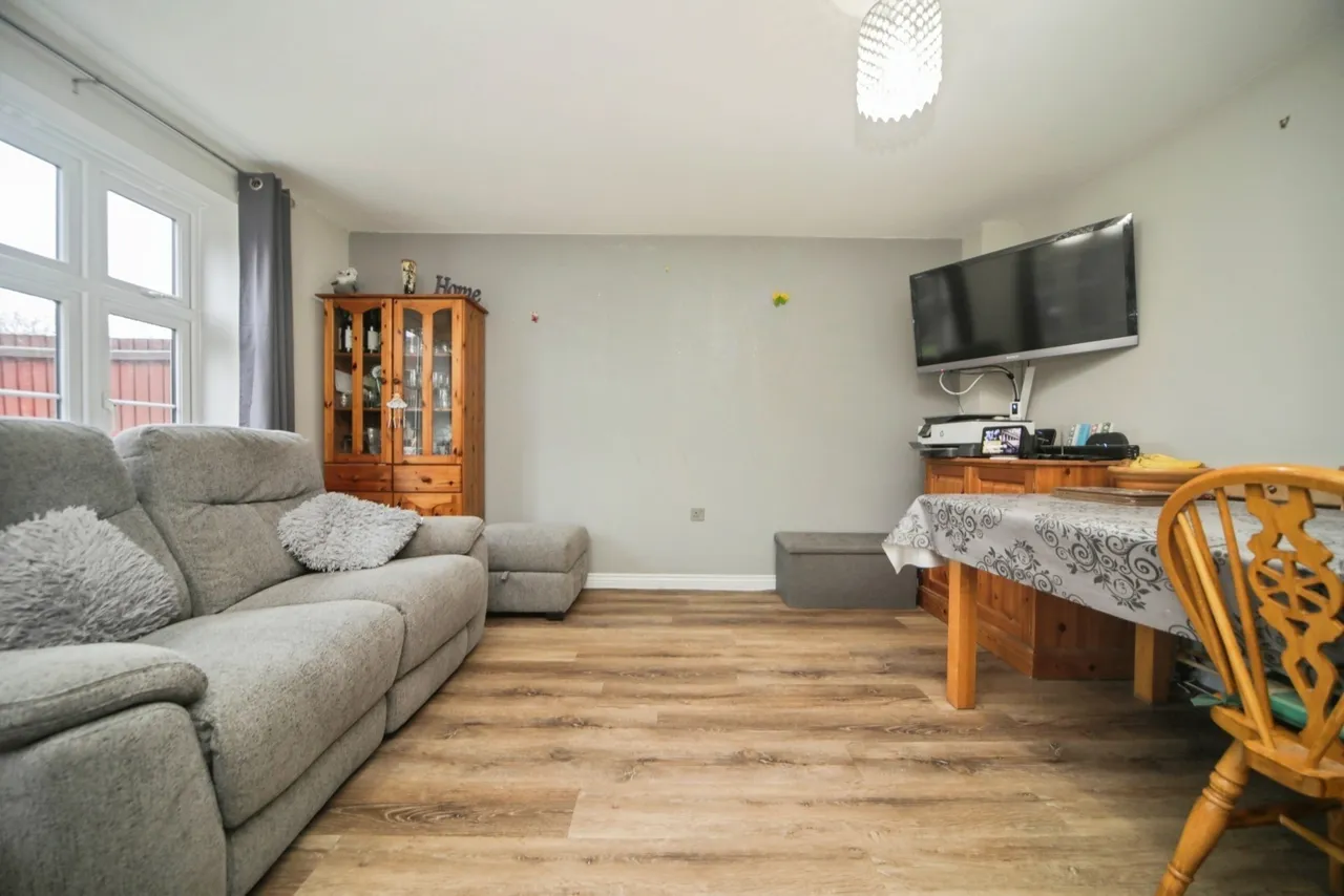 Lancaster Avenue, Carbrooke, Thetford, Norfolk, IP25, photo 5