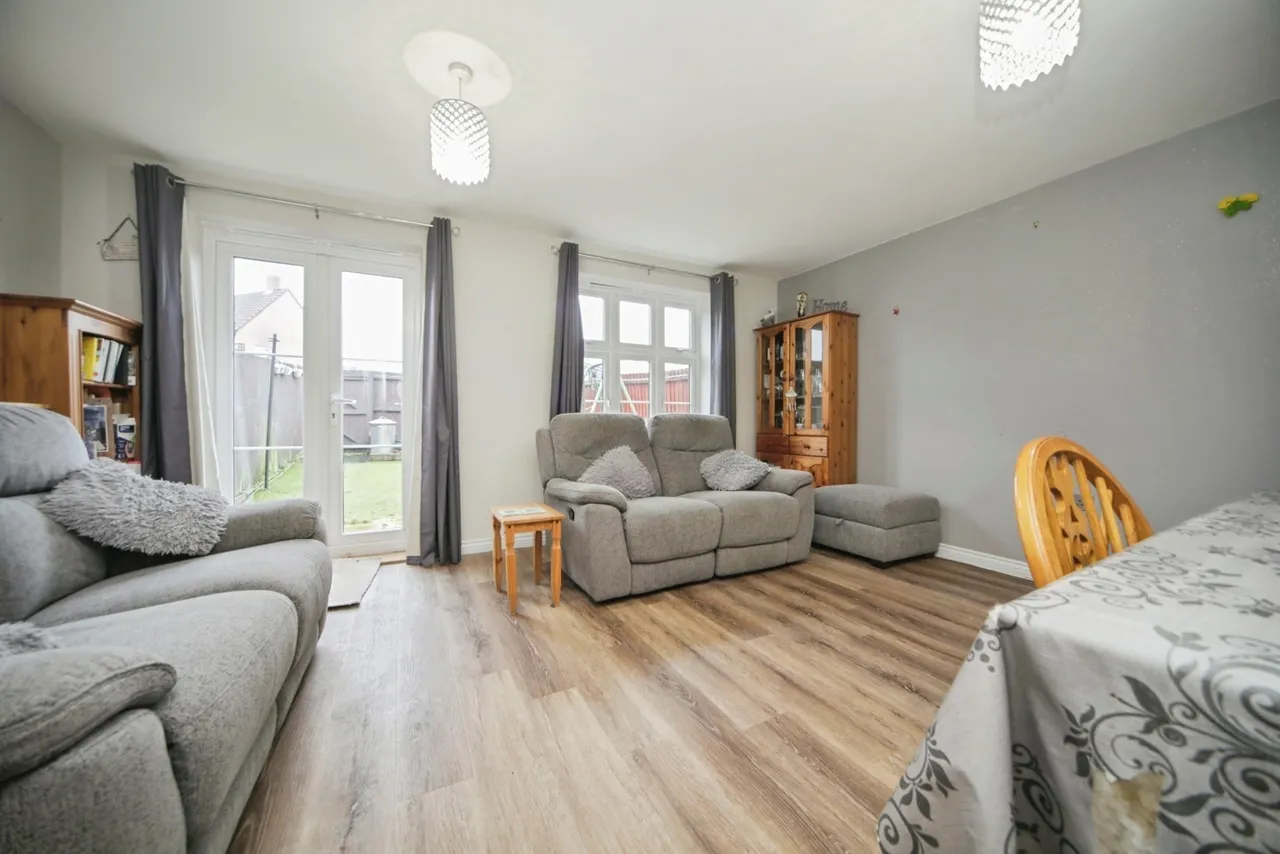 Lancaster Avenue, Carbrooke, Thetford, Norfolk, IP25, photo 3