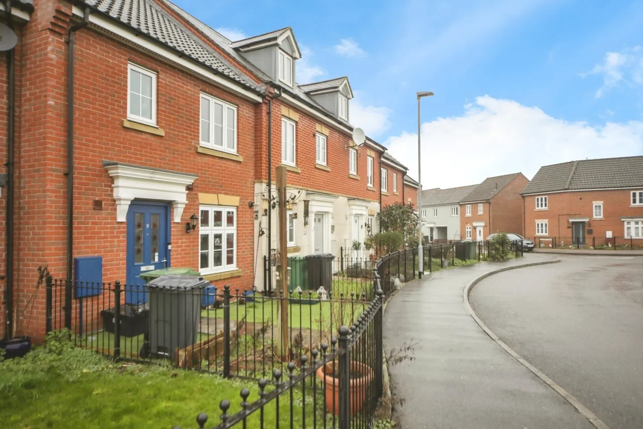 Lancaster Avenue, Carbrooke, Thetford, Norfolk, IP25, photo 17