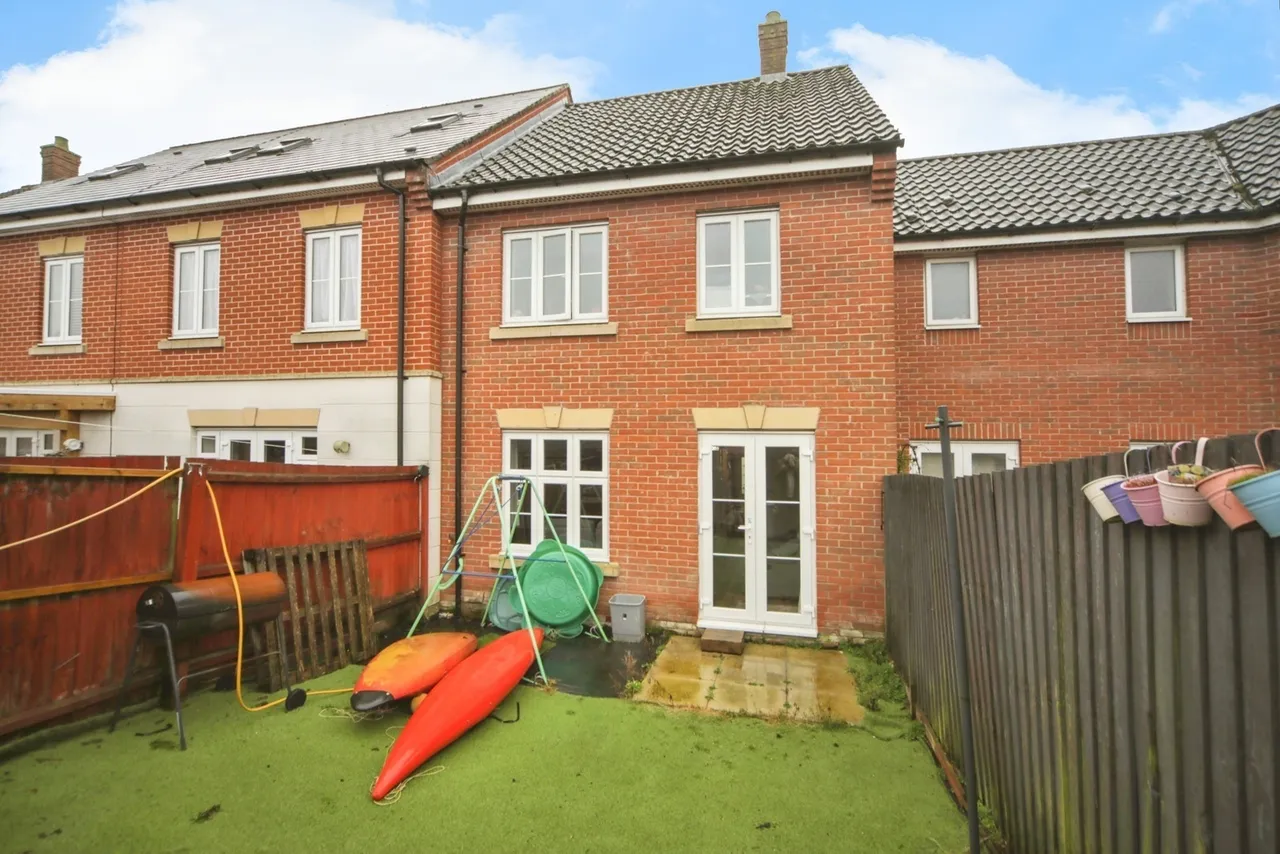 Lancaster Avenue, Carbrooke, Thetford, Norfolk, IP25, photo 16