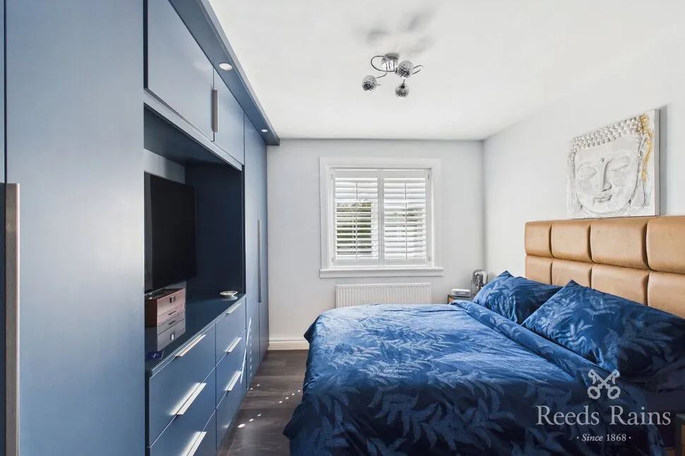 Sale, Greater Manchester, M33, photo 6