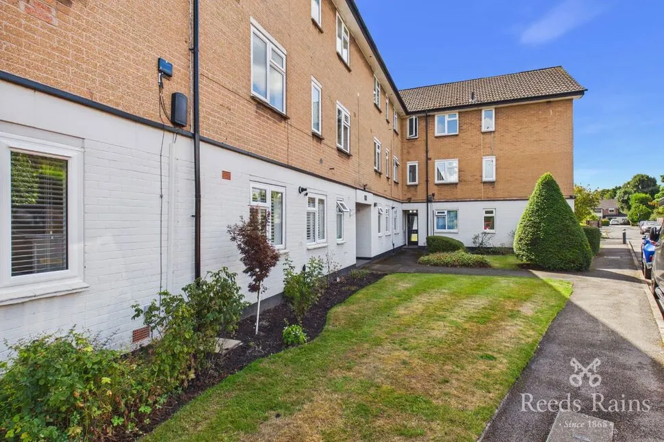 2 bed flat for sale — Sale, Greater Manchester, M33
