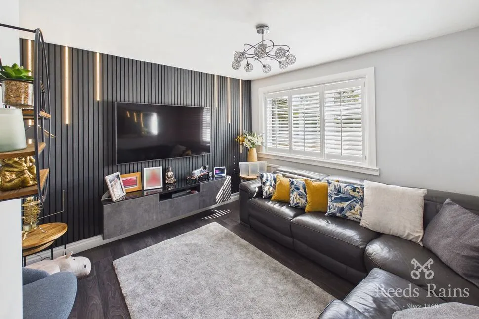 Sale, Greater Manchester, M33, photo 2