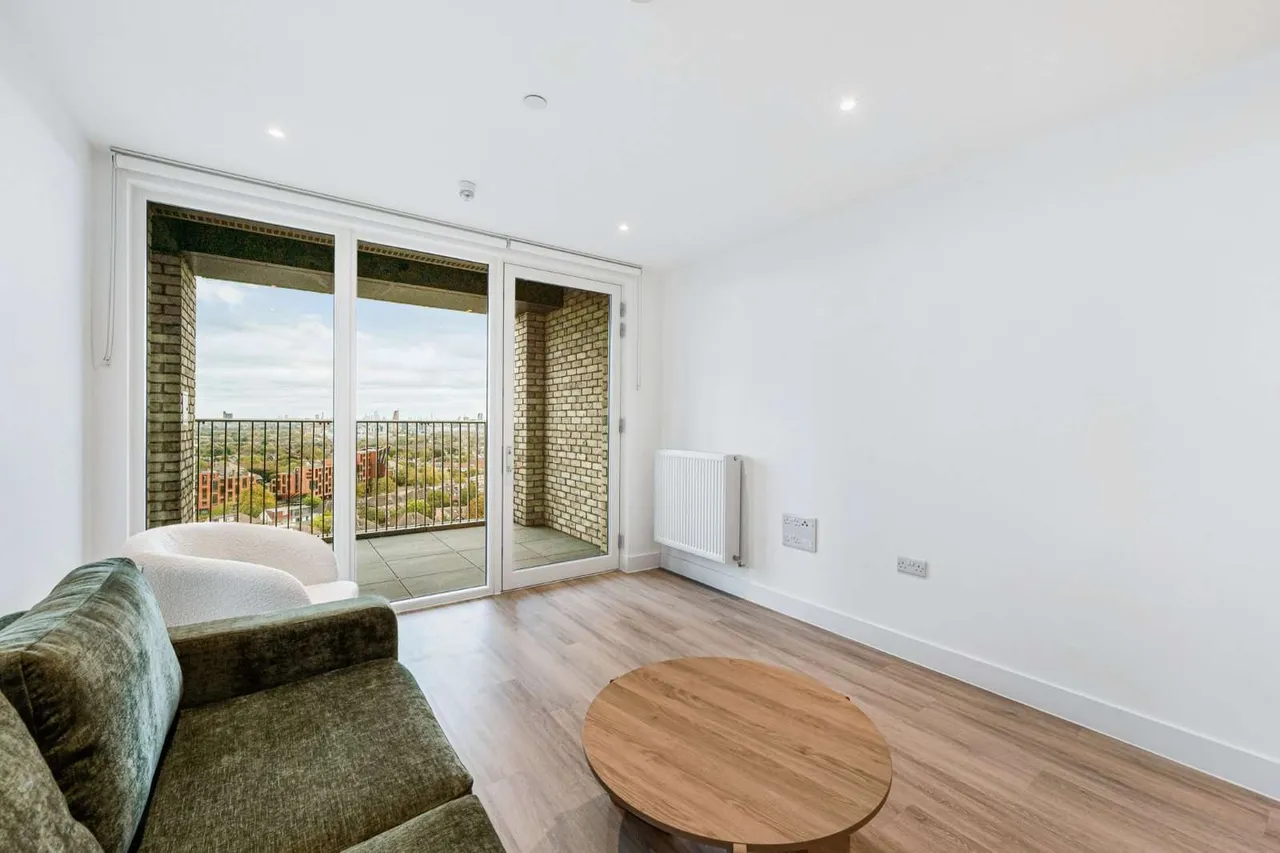 Everdene Path, London, W3, photo 7