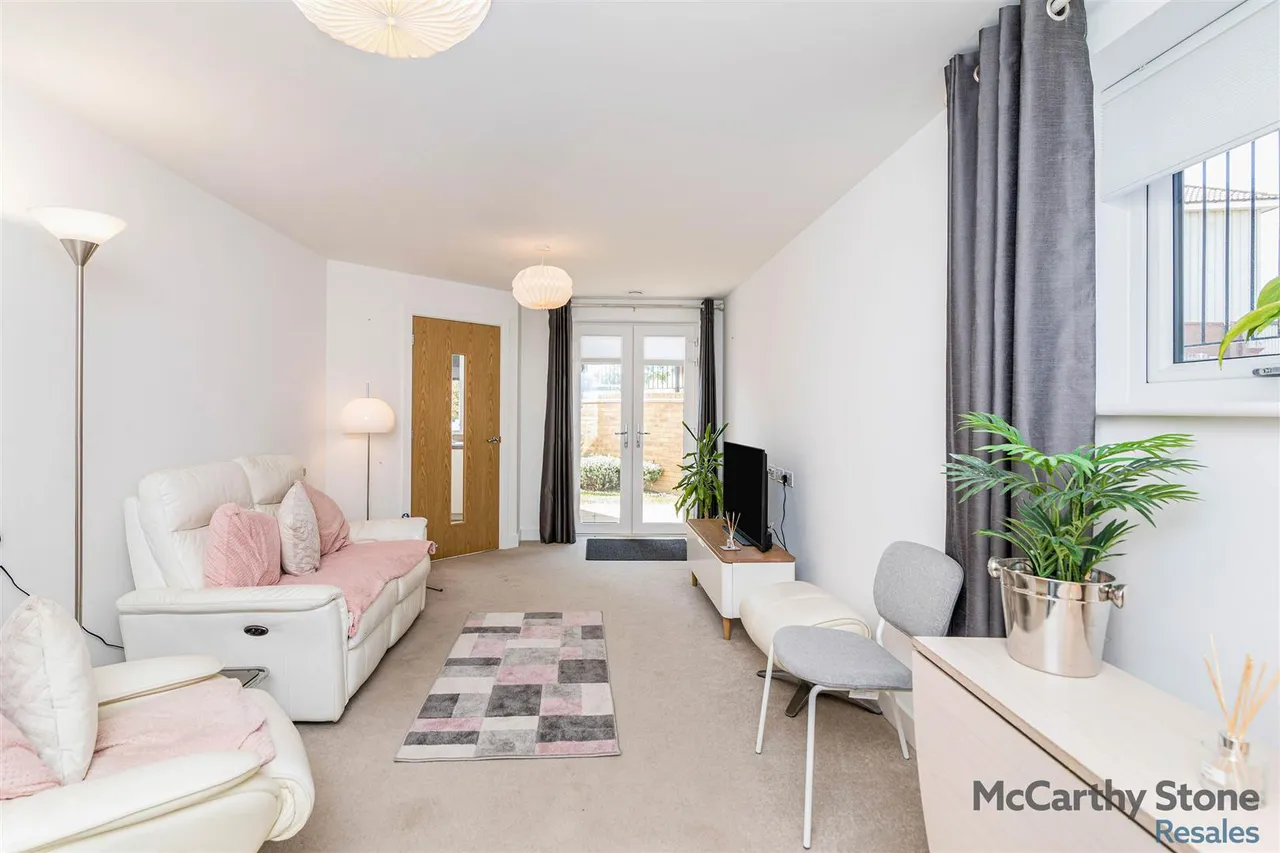 Off the Gosford Road, Beccles, NR34, photo 2