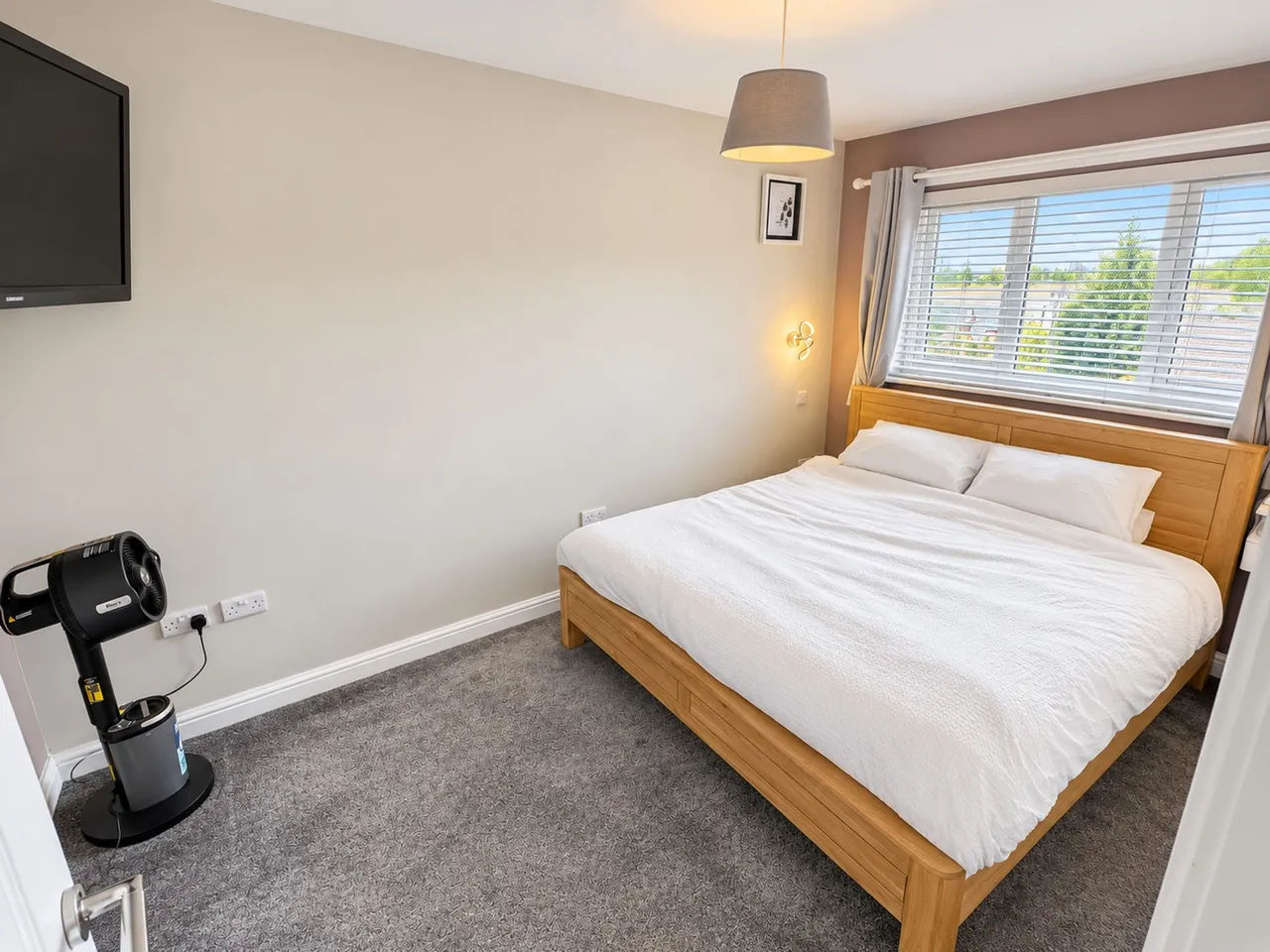 The Croft, Glossop, photo 13