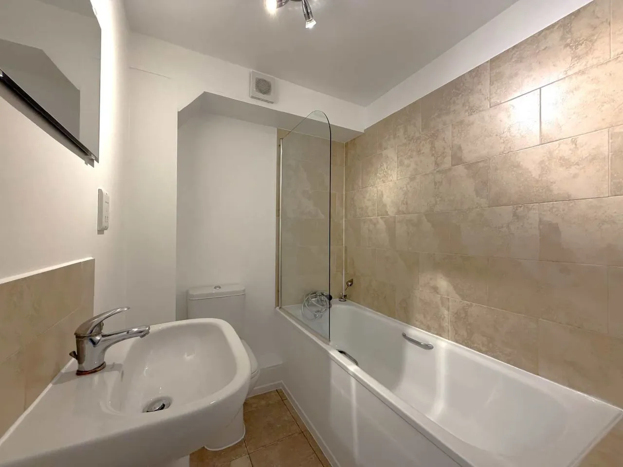 32 New Road, Rochester, Kent, ME1 1DX, photo 7
