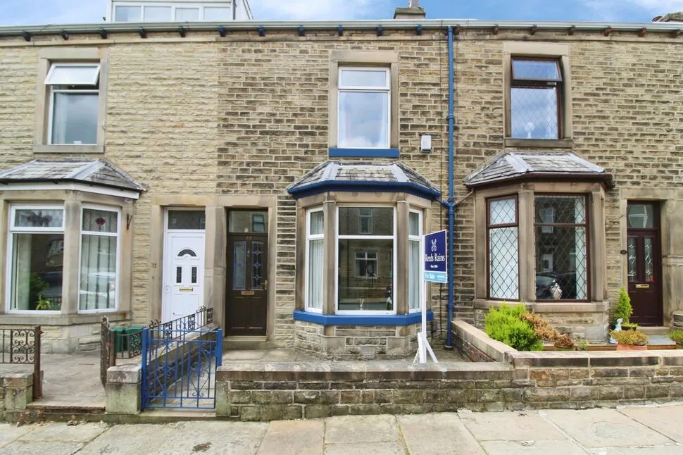3 bed house for sale — Alkincoats Road, Colne, Lancashire, BB8