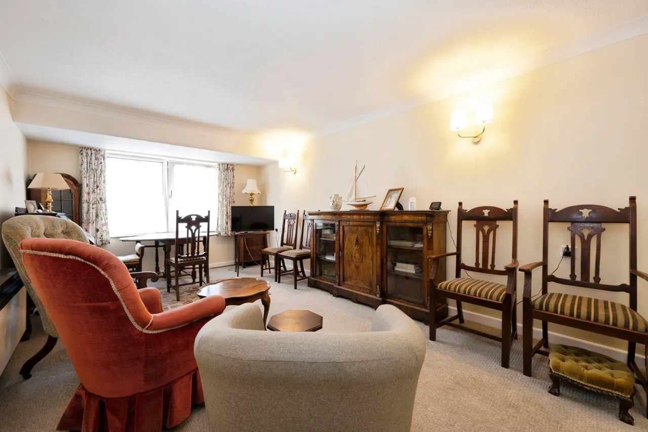 Wey Hill, Haslemere, GU27, photo 2