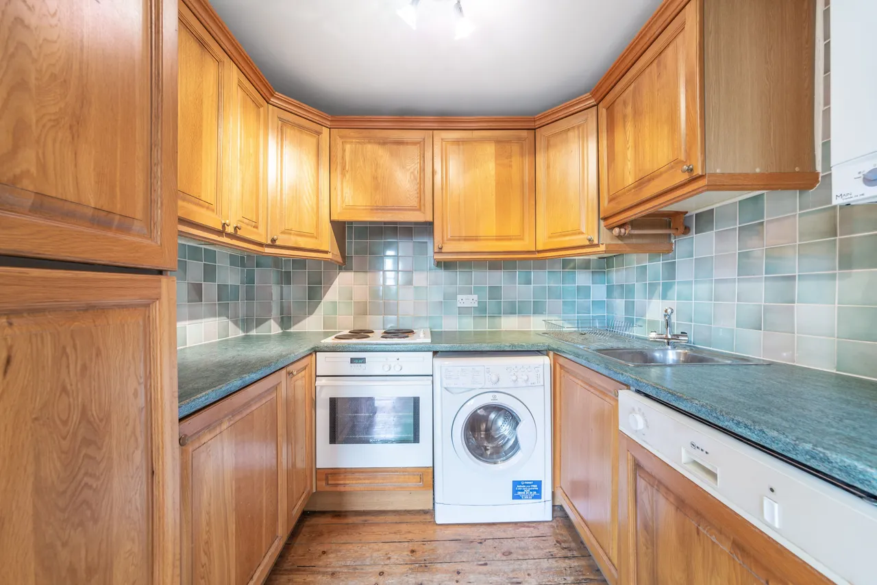 London, NW3, photo 3