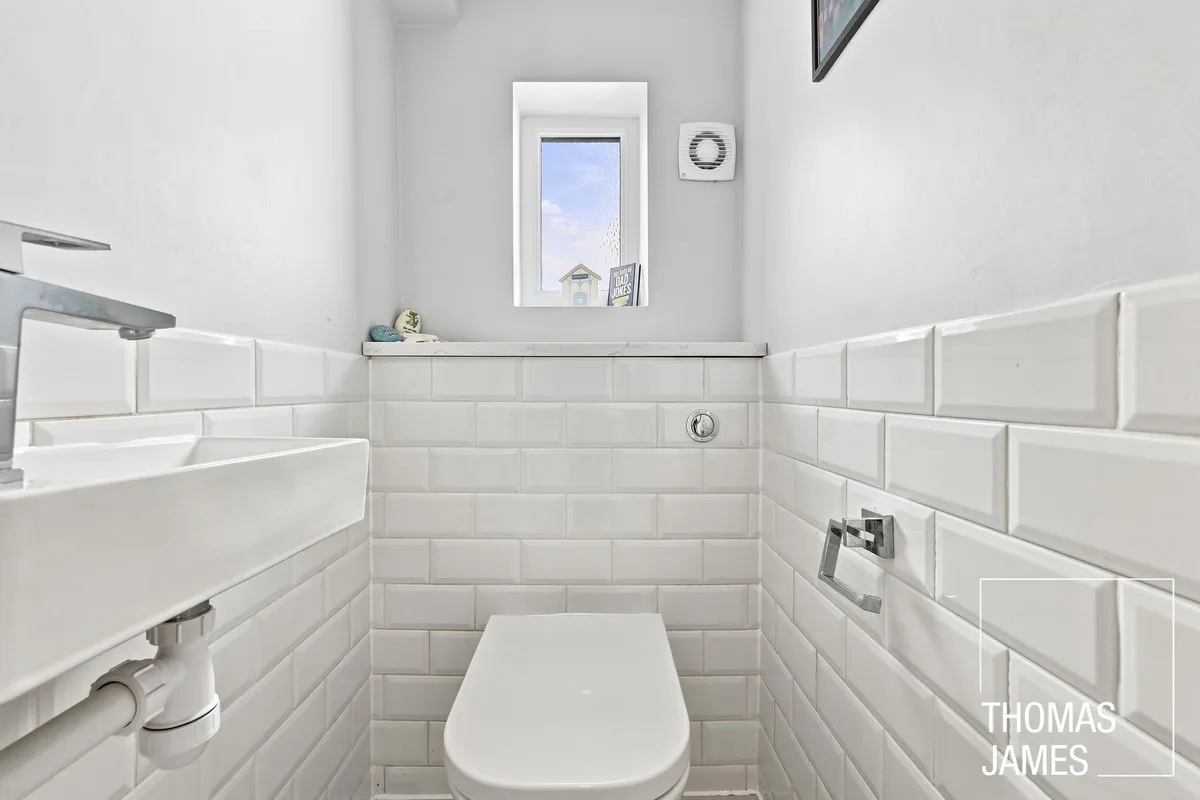 London, N21, photo 12