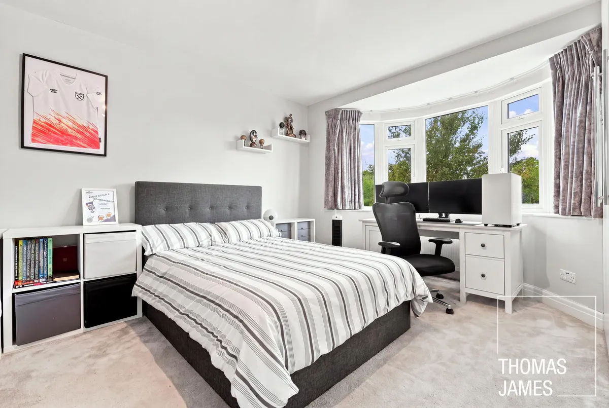 London, N21, photo 18