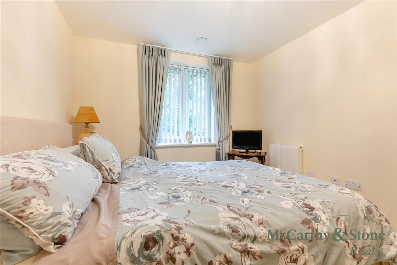 Cedar Avenue, Alsager, ST7, photo 7