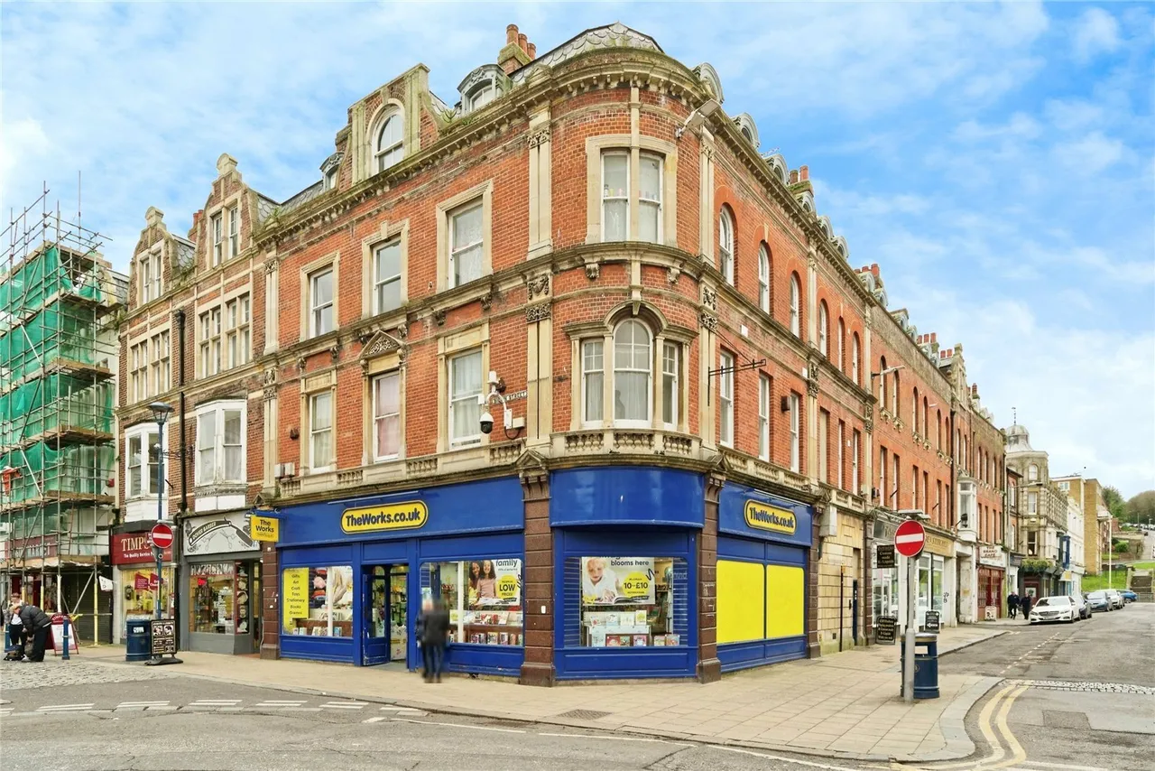 2 bed flat for sale — Worthington Street, Dover, Kent, CT17
