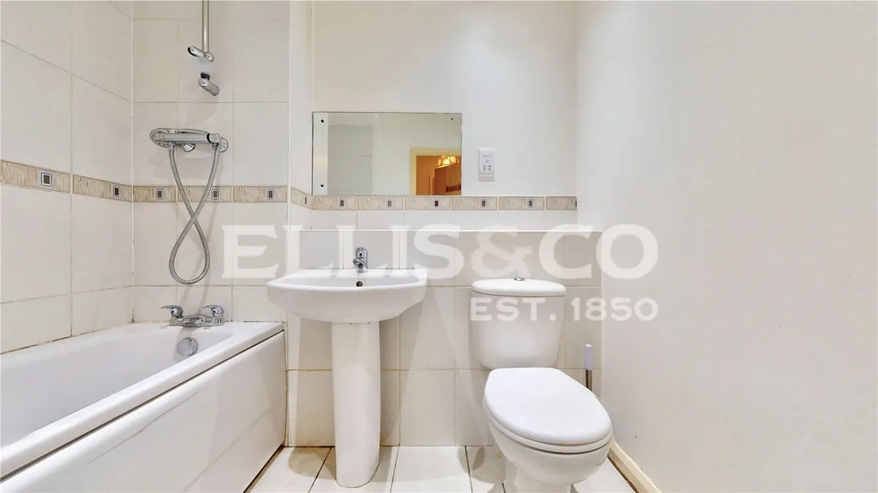 Hirst Crescent, Wembley, HA9, photo 9