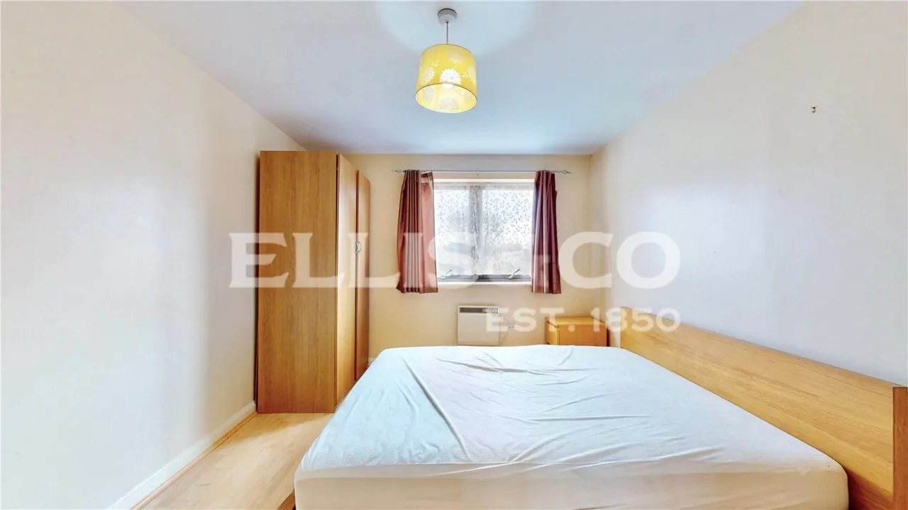 Hirst Crescent, Wembley, HA9, photo 13