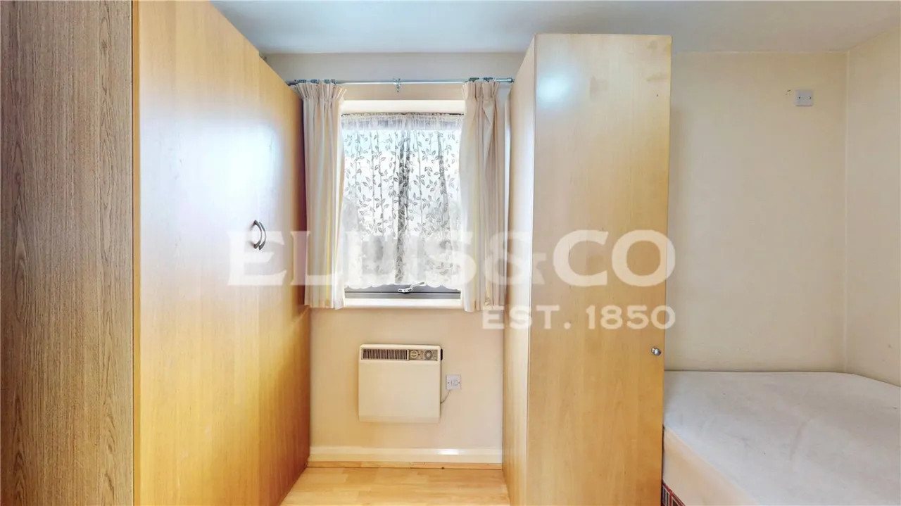 Hirst Crescent, Wembley, HA9, photo 11
