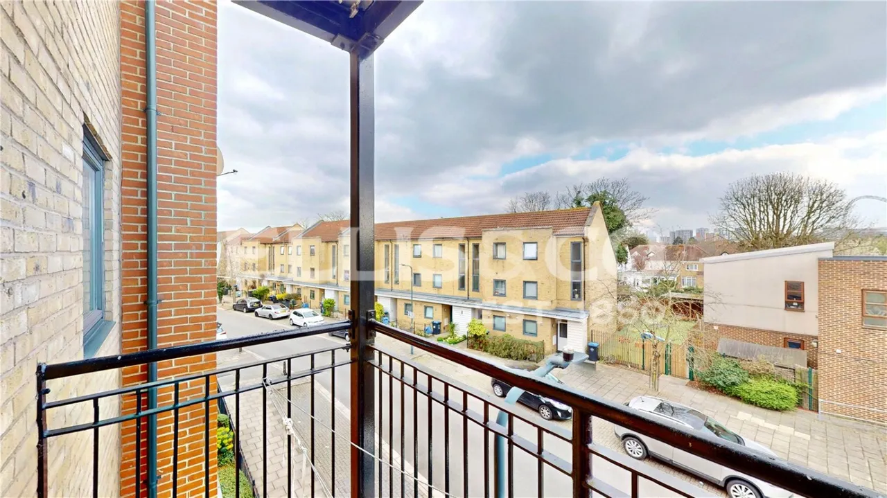 Hirst Crescent, Wembley, HA9, photo 4