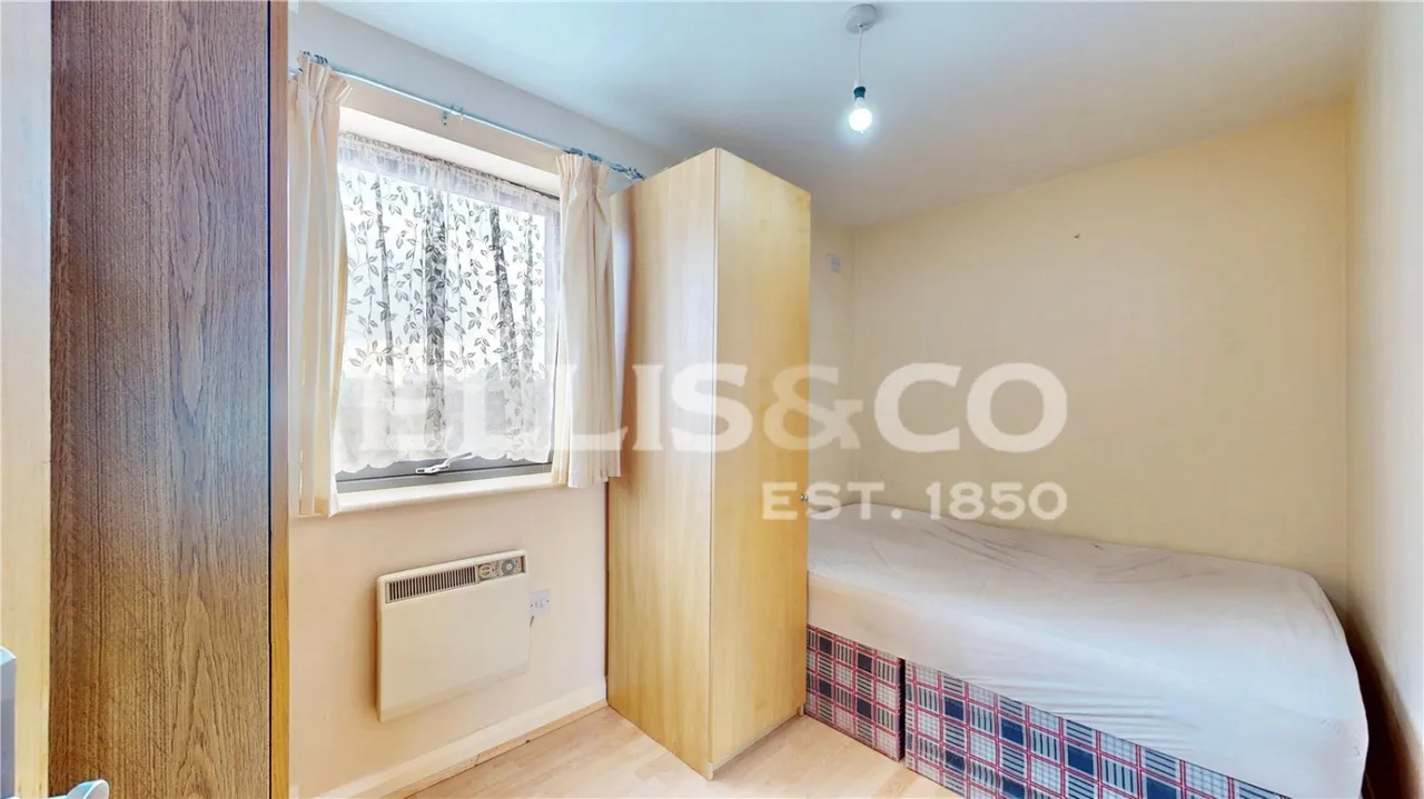 Hirst Crescent, Wembley, HA9, photo 12