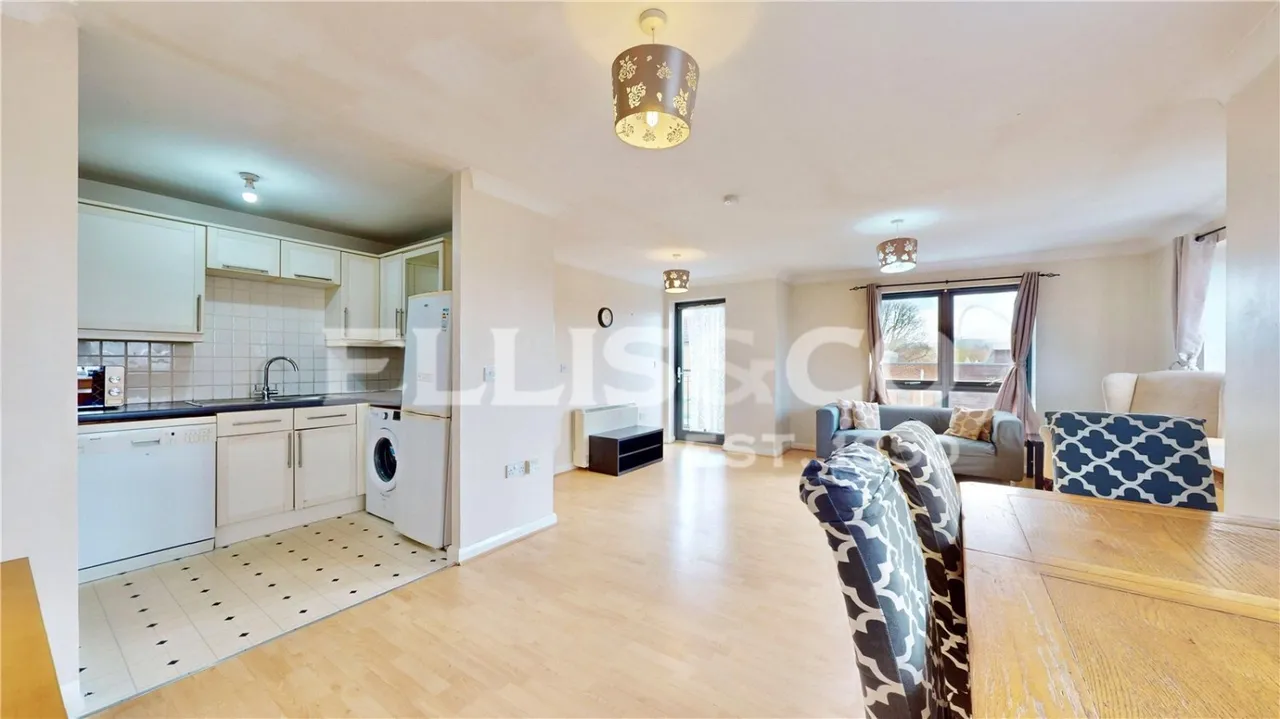 Hirst Crescent, Wembley, HA9, photo 7