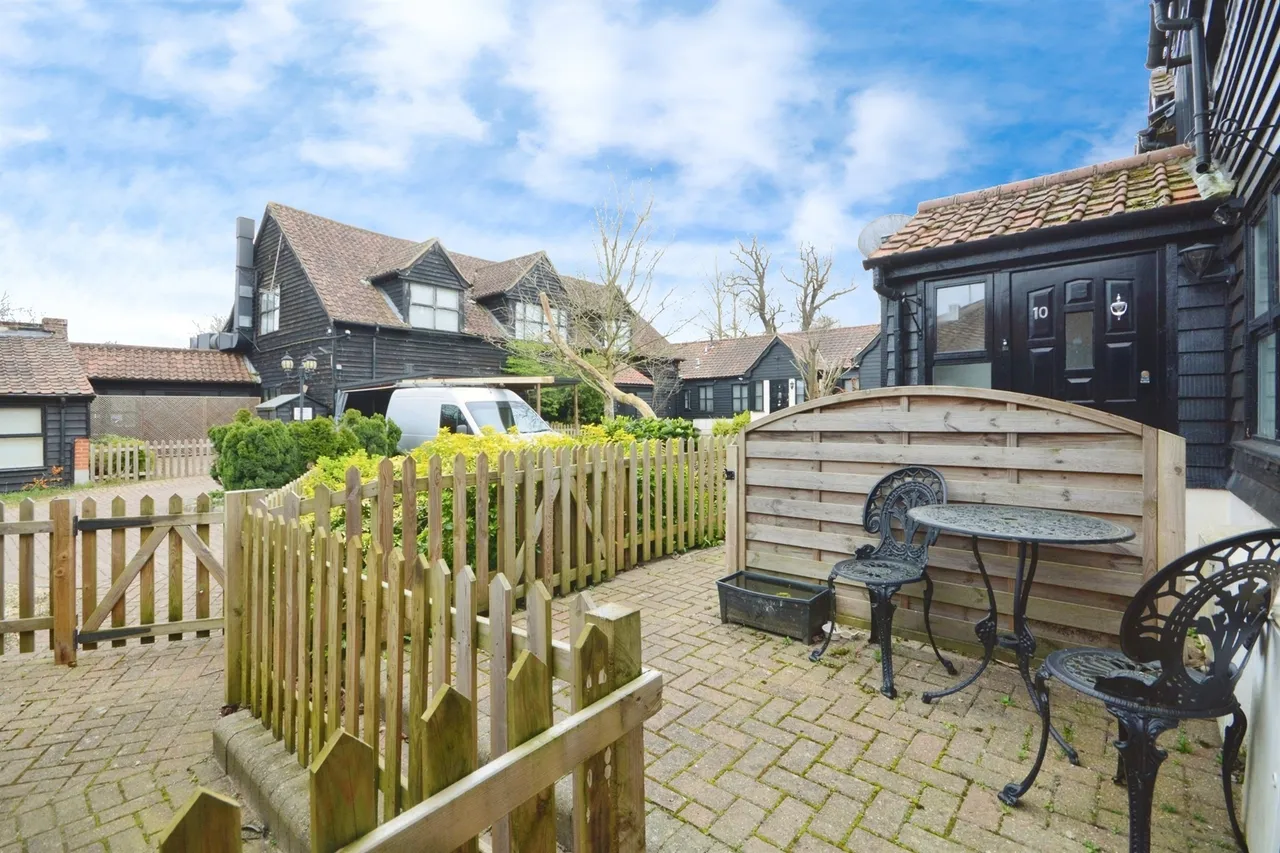 Little Dytchleys Mews, Pilgrims Hatch, CM14, photo 13