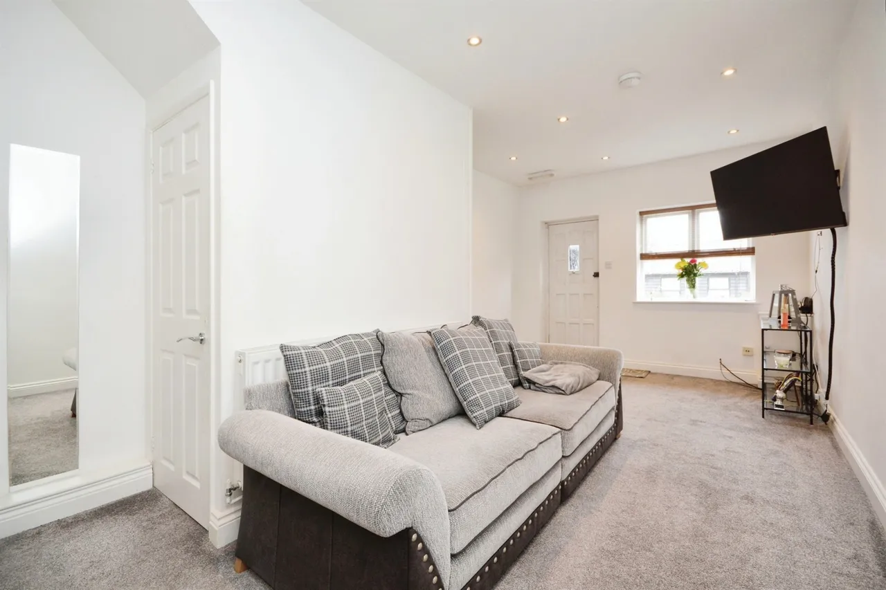 Little Dytchleys Mews, Pilgrims Hatch, CM14, photo 6