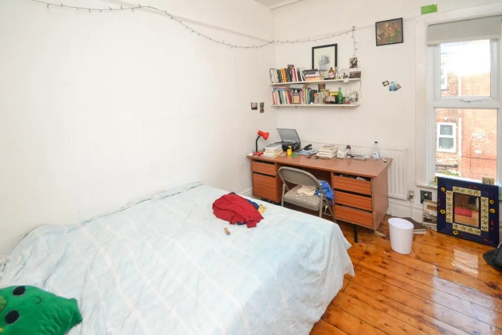 Landcross Road, Fallowfield, M14, photo 3