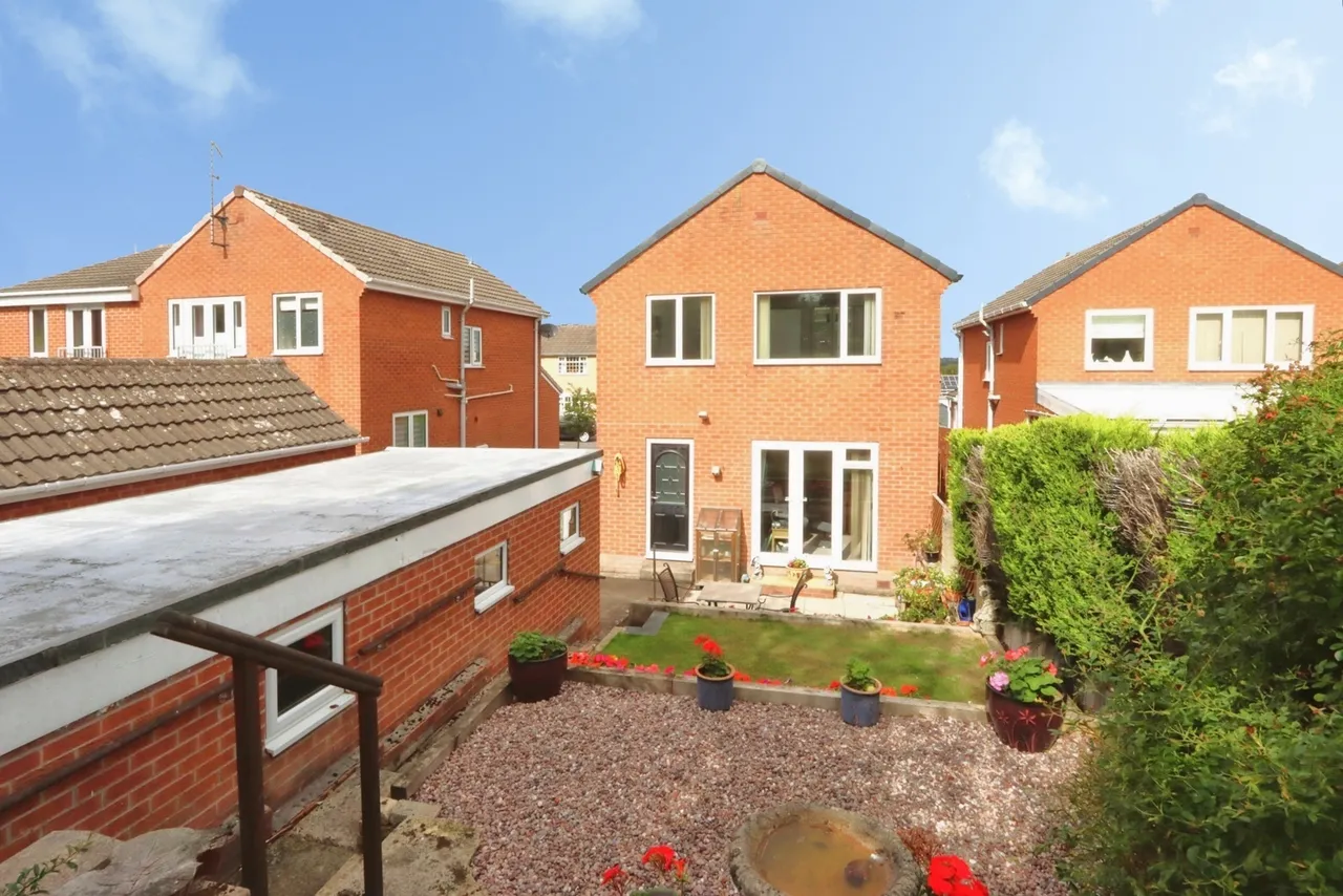 Metcalfe Avenue, Killamarsh, Sheffield, Derbyshire, S21, photo 2
