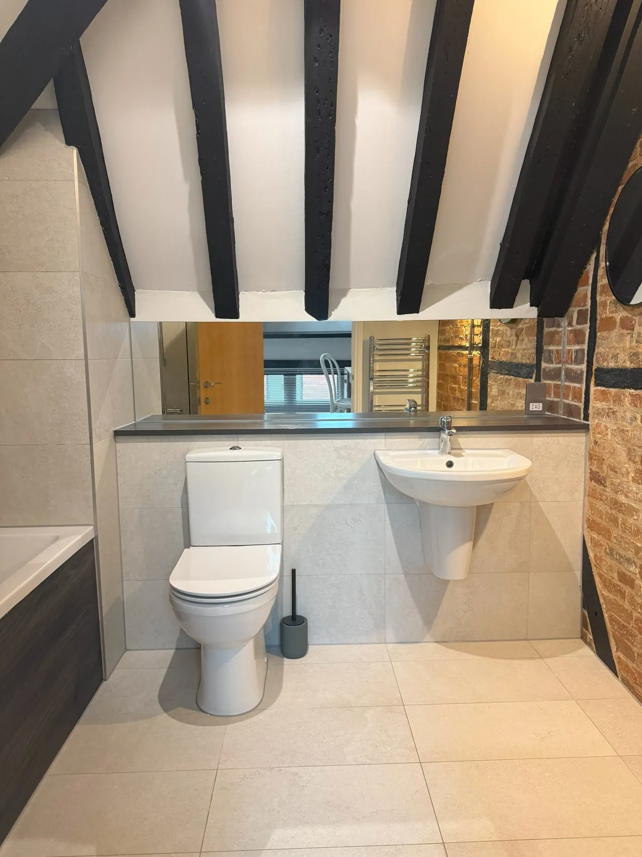 The Barn Palace Gate Farm, Odiham, Hook, RG29 1FU, photo 15