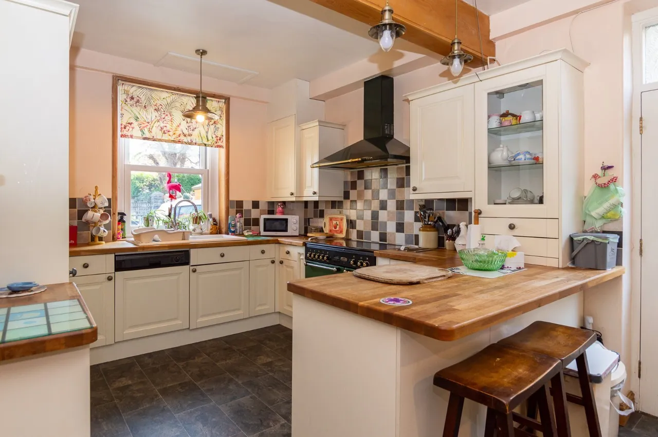 Celyn Street, Penmaenmawr, LL34, photo 24