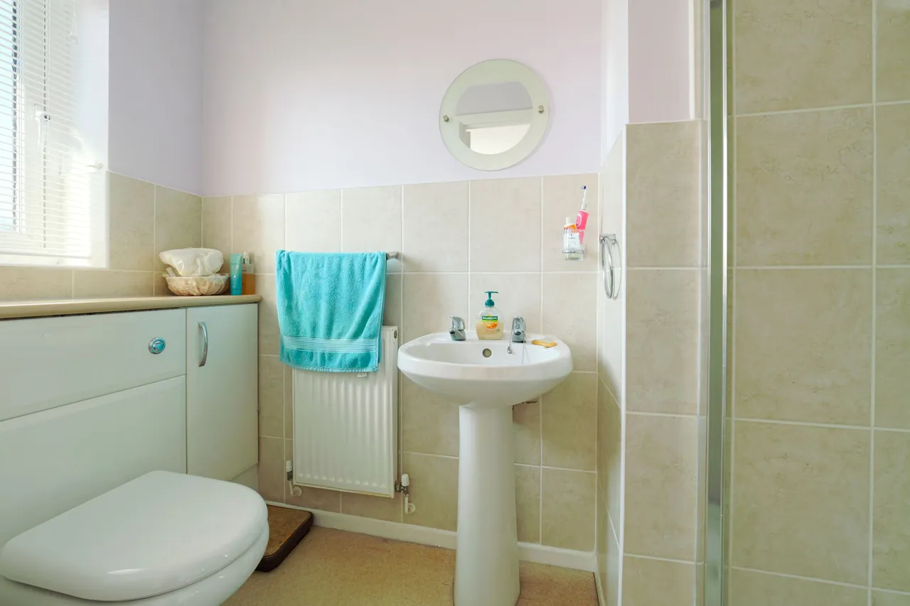 Mount Pleasant Close, Lyminge, CT18, photo 15