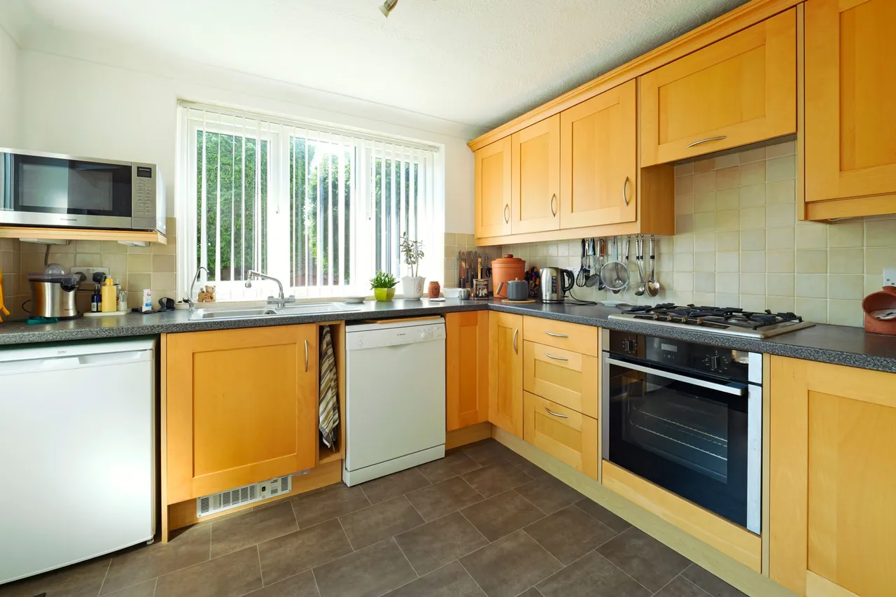 Mount Pleasant Close, Lyminge, CT18, photo 4