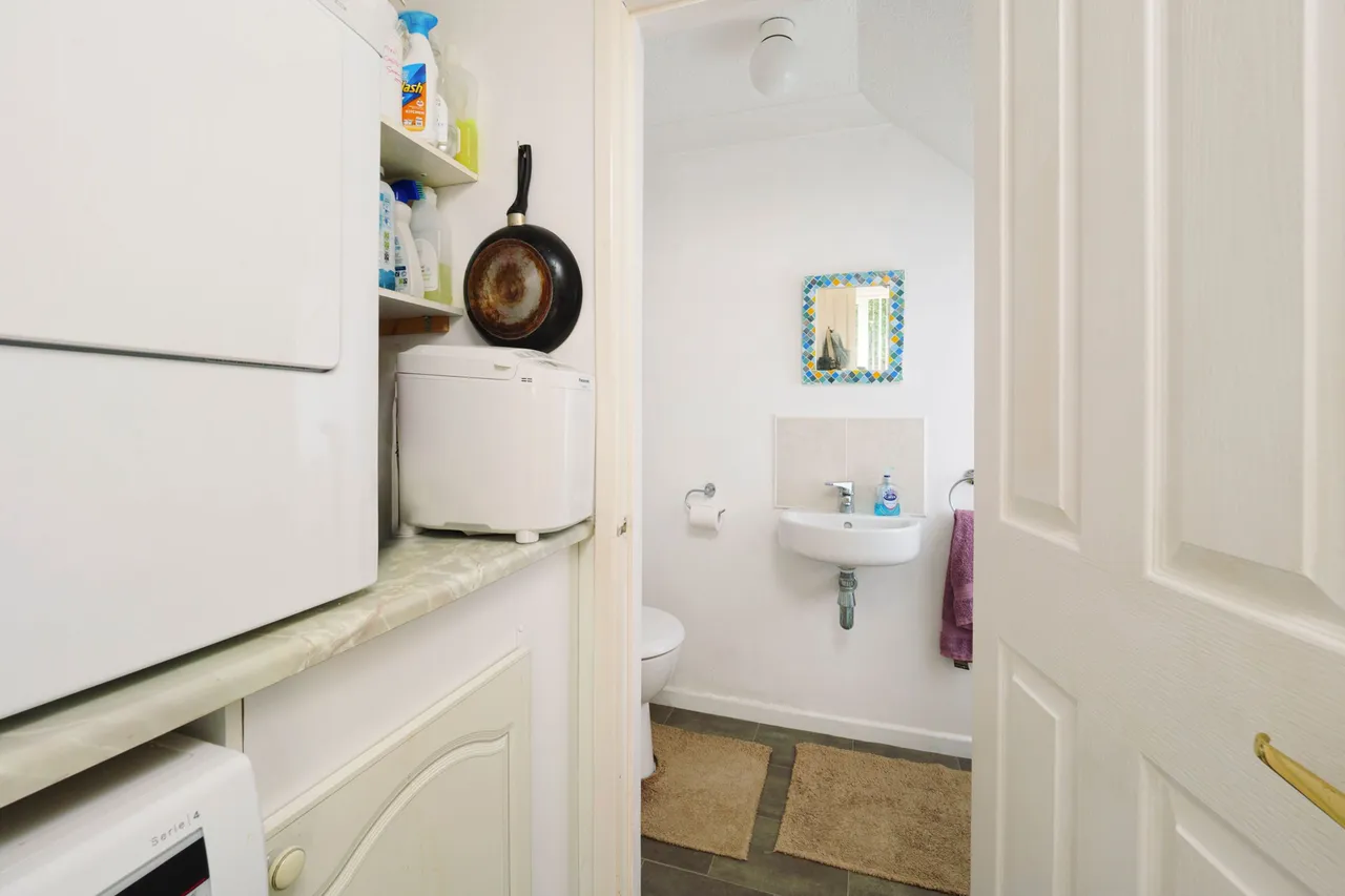 Mount Pleasant Close, Lyminge, CT18, photo 9