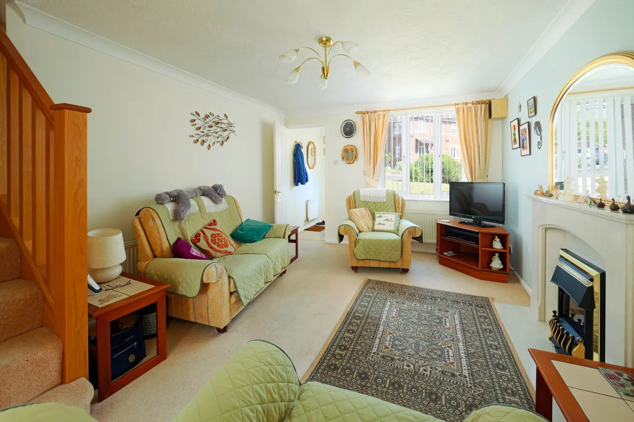 Mount Pleasant Close, Lyminge, CT18, photo 13
