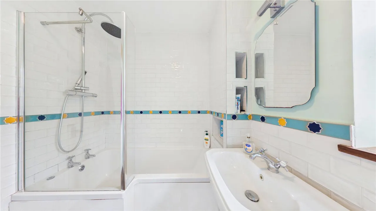 Langley Lane, London, SW8, photo 22