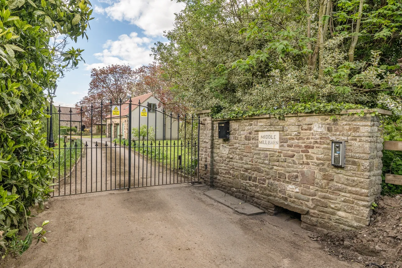 Damery Lane, Berkeley, GL13, photo 9