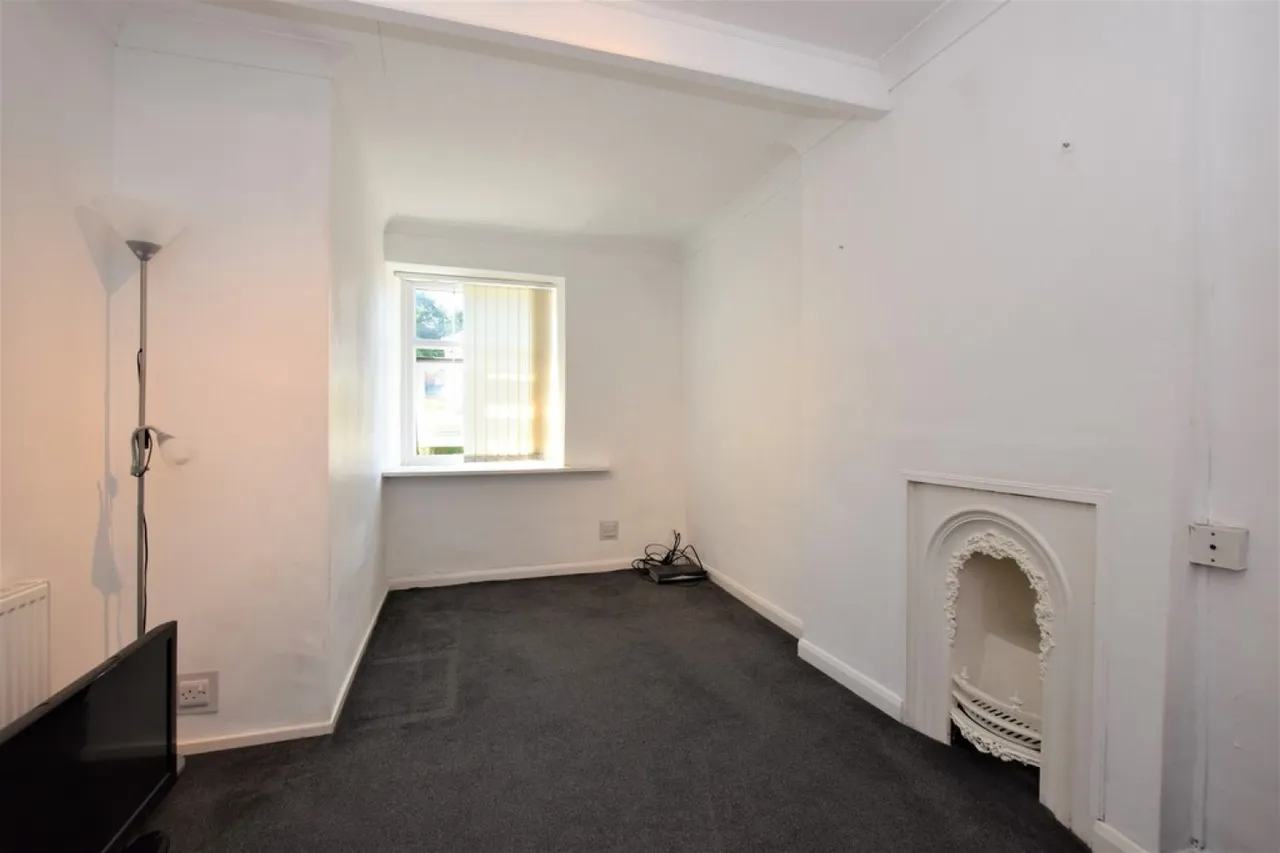 Greenhill Bank Road, New Mill, photo 4